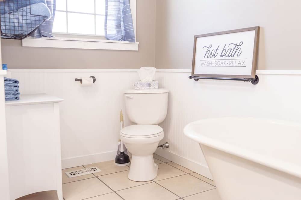 Photo of Bathroom in Brookline Station