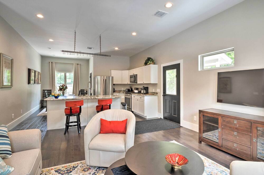 Photo of Bedroom in Bastrop