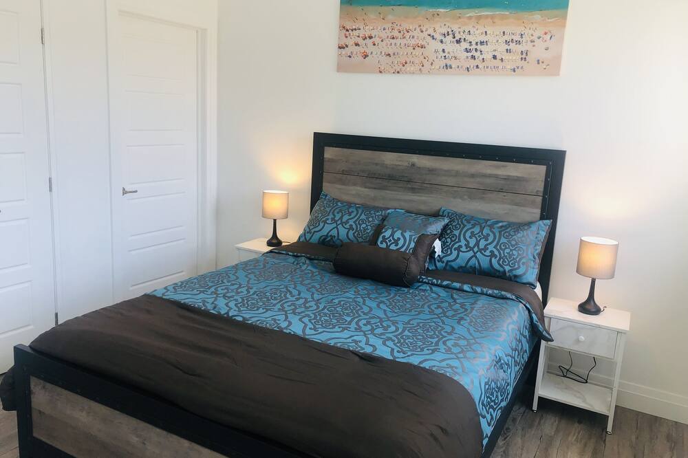 Photo of Bedroom in Kincardine