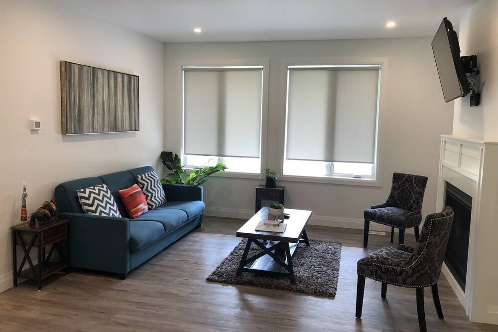 Photo of Livingroom in Kincardine