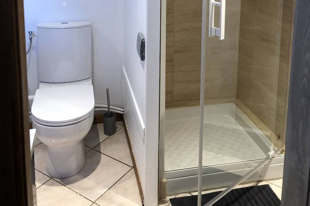 Photo of Bathroom in Genneville