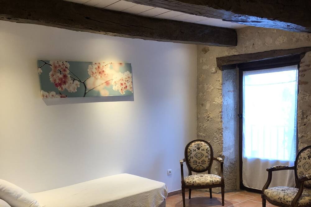 Photo of Bedroom in Mouzieys-Panens