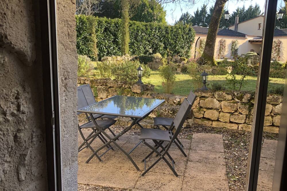 Photo of Patio Balcony in Mouzieys-Panens