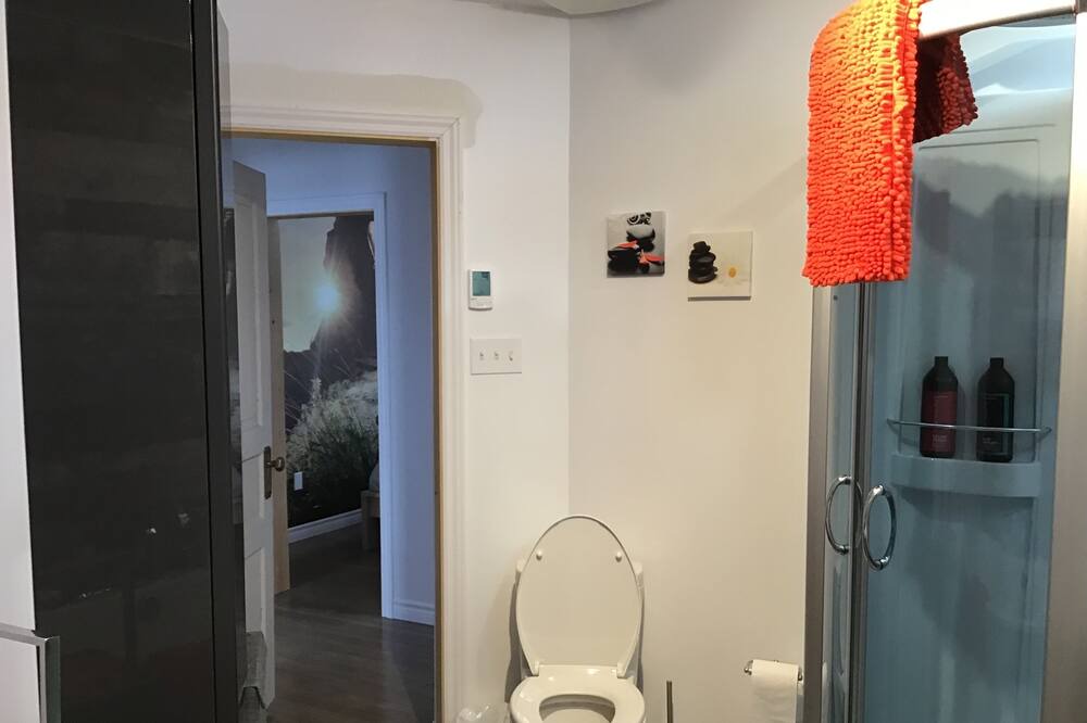 Photo of Bathroom in La Tuque