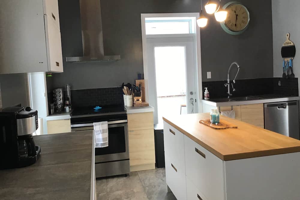 Photo of Kitchen in La Tuque