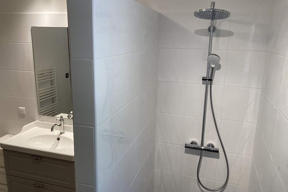 Photo of Bathroom in Cruis