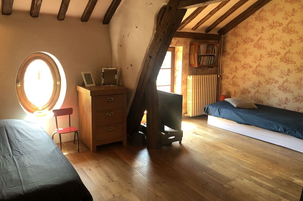 Photo of Others in Sablonnieres