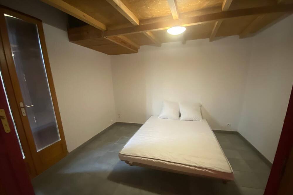 Photo of Bedroom in Baixas