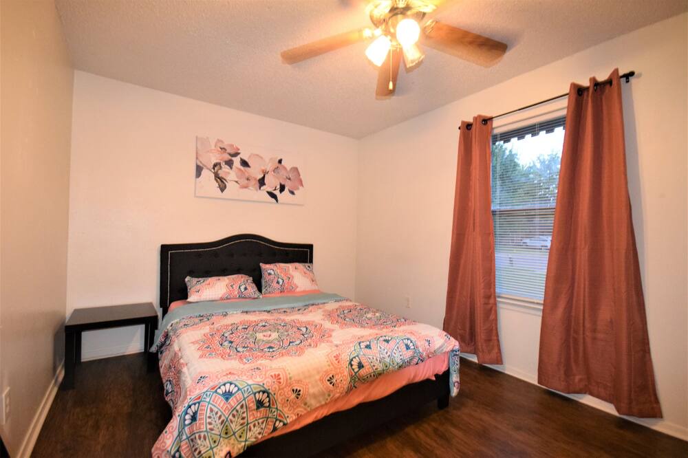 Photo of Bedroom in Fort Worth