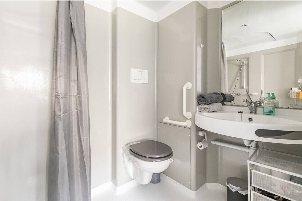 Photo of Bathroom in Poincare