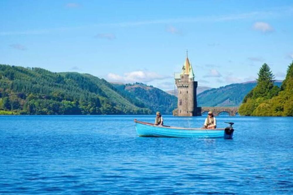 Photo of Others in Kingswood