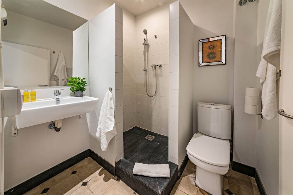 Photo of Bathroom in Gothic Quarter