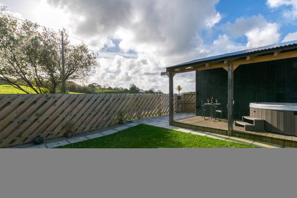 Photo of Outdoor in Bow Street