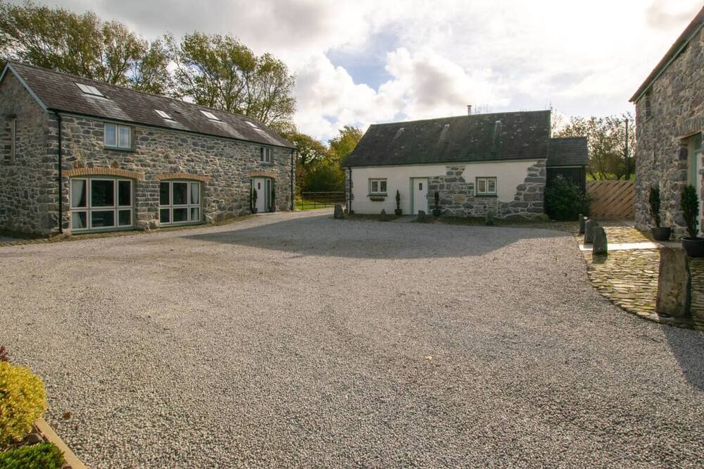 Photo of Others in Bow Street