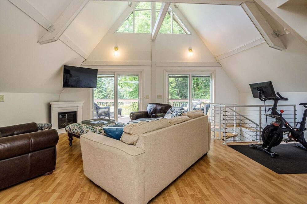 Photo of Livingroom in Skaneateles