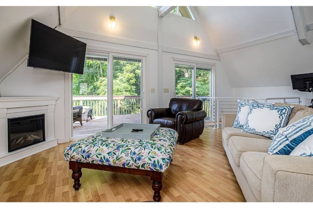 Photo of Livingroom in Skaneateles