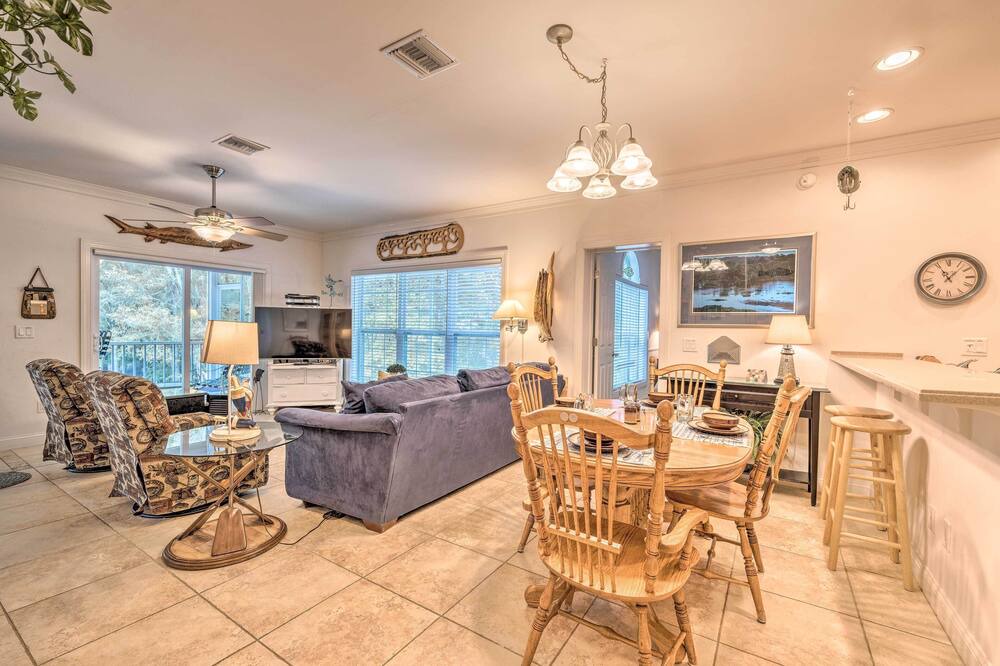 Photo of Livingroom in Bell