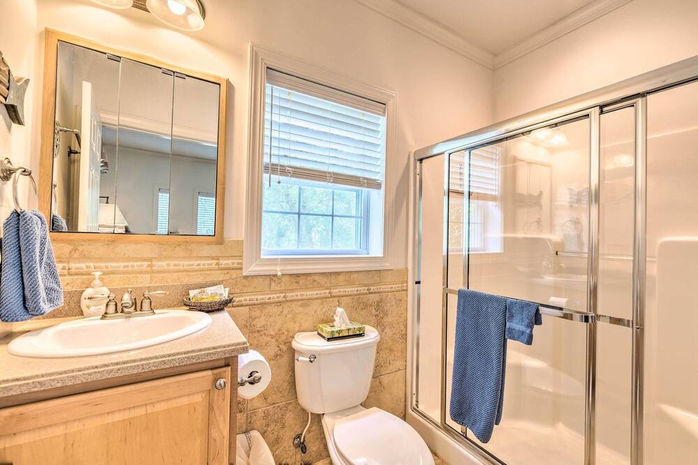 Photo of Bathroom in Bell
