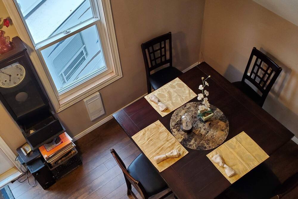 Photo of Livingroom in Boularderie