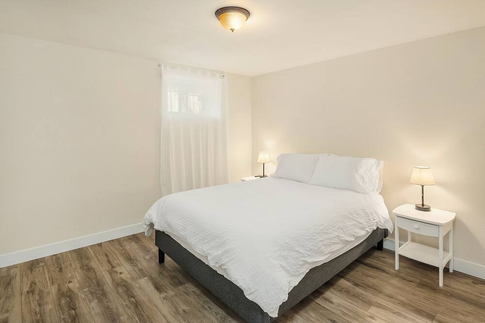 Photo of Bedroom in Carnation