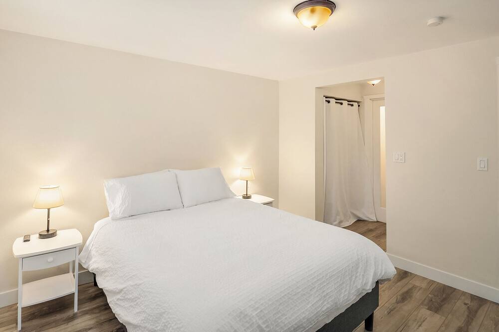 Photo of Bedroom in Carnation