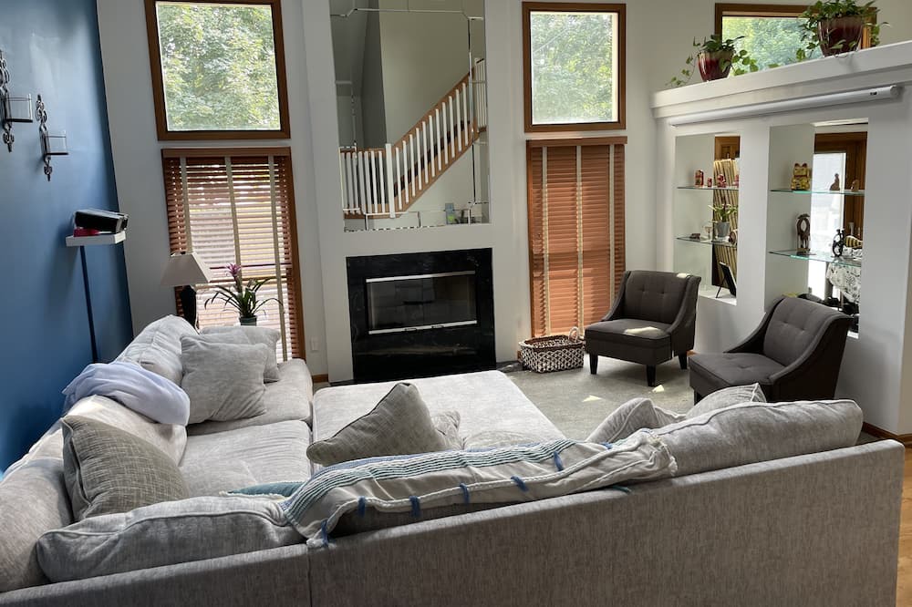 Photo of Livingroom in Sylvania