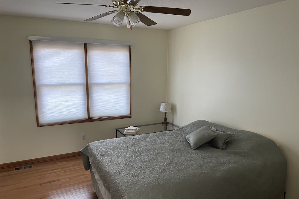 Photo of Bedroom in Sylvania