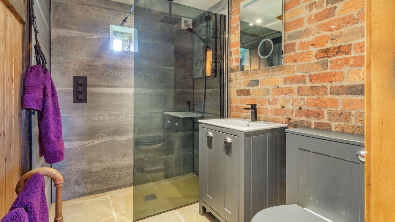 Photo of Bathroom in Egton