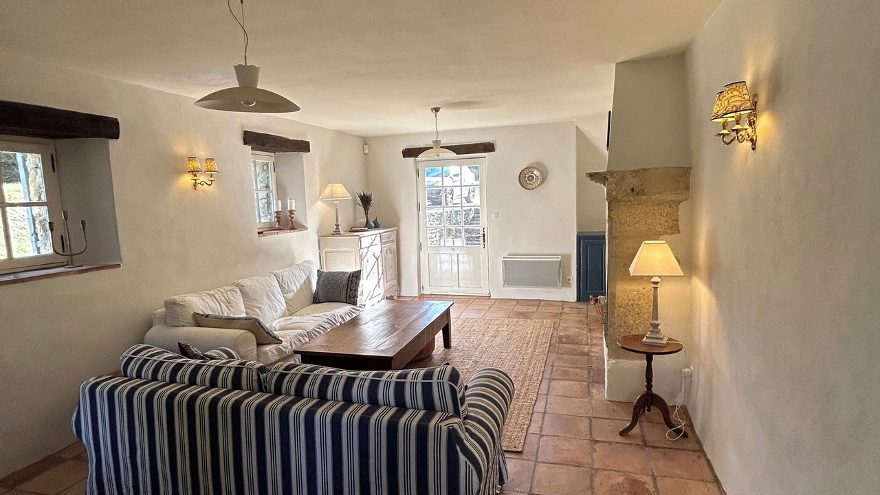 Photo of Livingroom in Saint-Andre-d'Olerargues