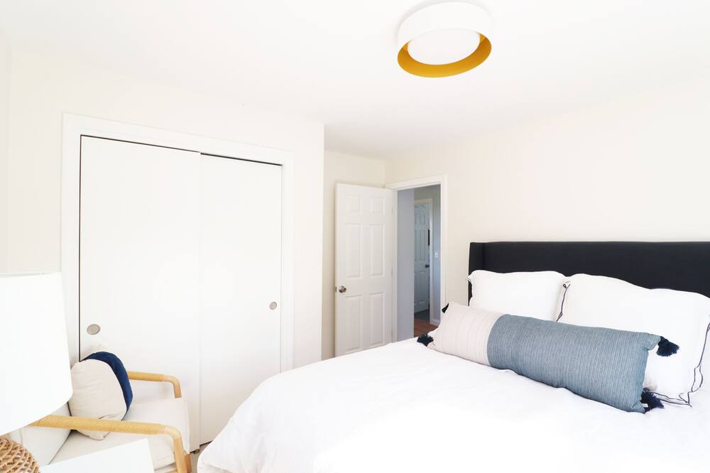 Photo of Bedroom in Newburyport