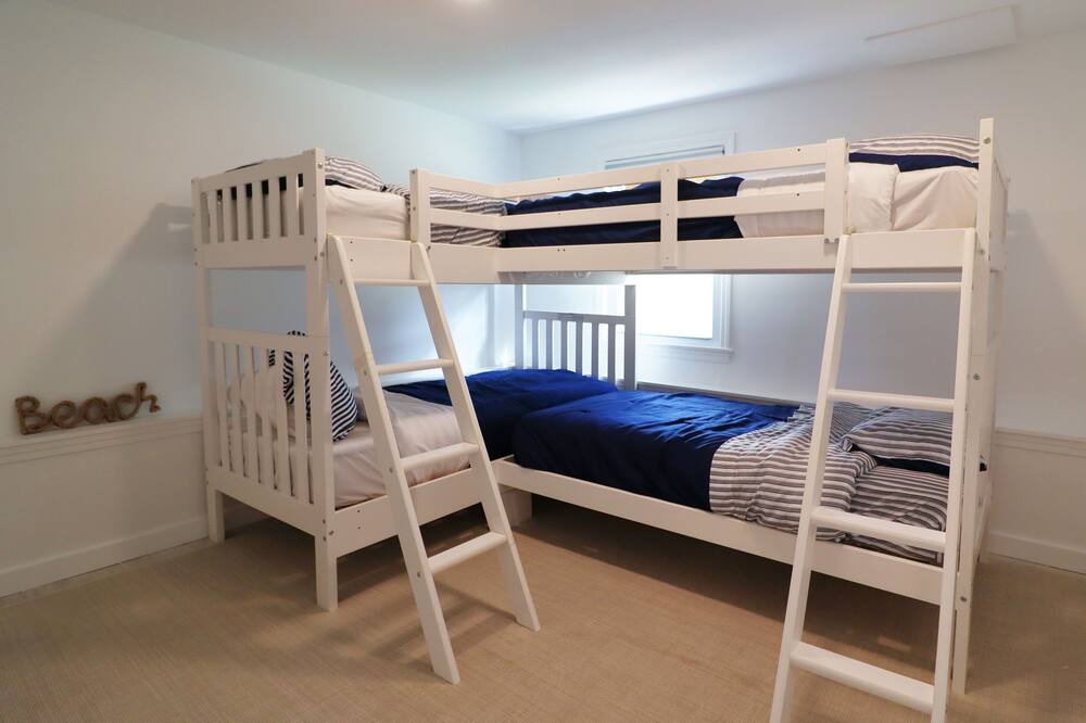 Photo of Bedroom in Newburyport