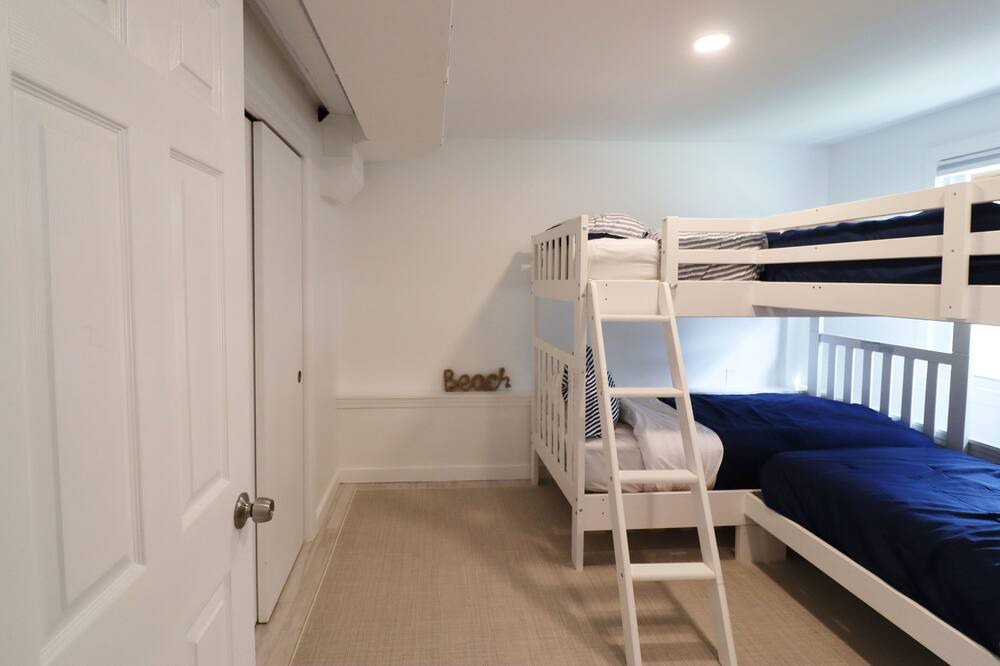 Photo of Bedroom in Newburyport