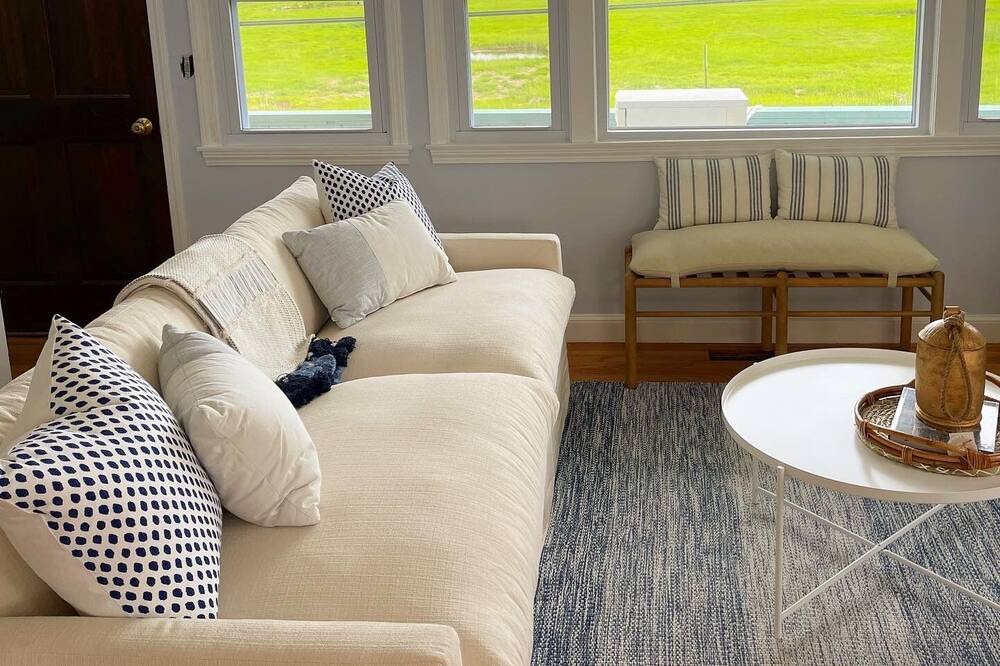 Photo of Livingroom in Newburyport