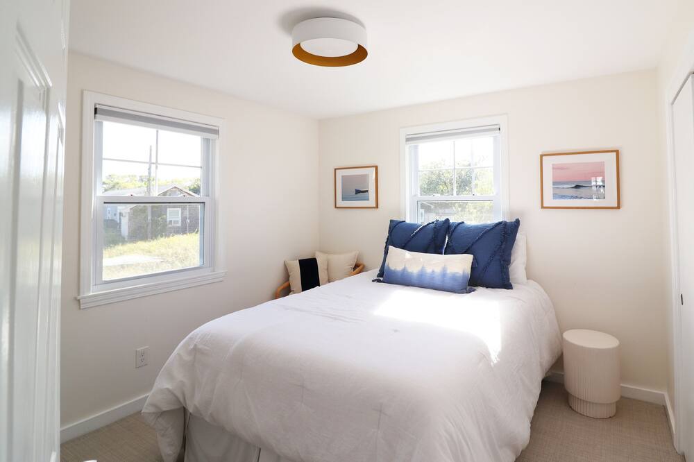 Photo of Bedroom in Newburyport