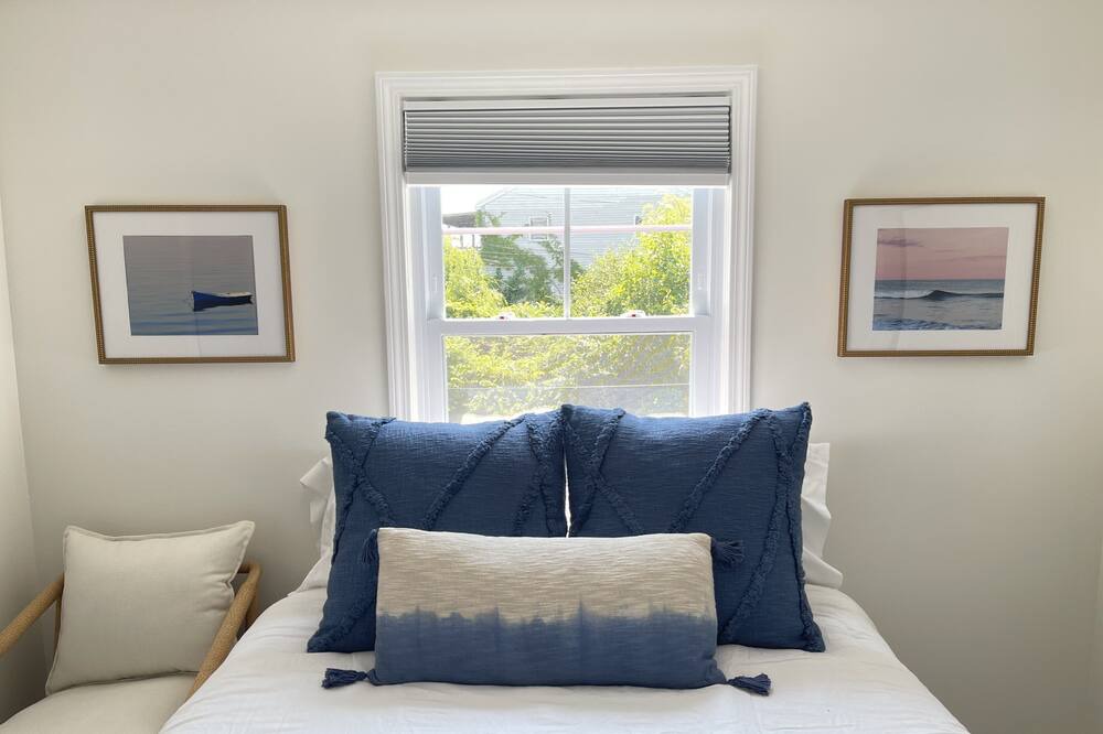 Photo of Bedroom in Newburyport