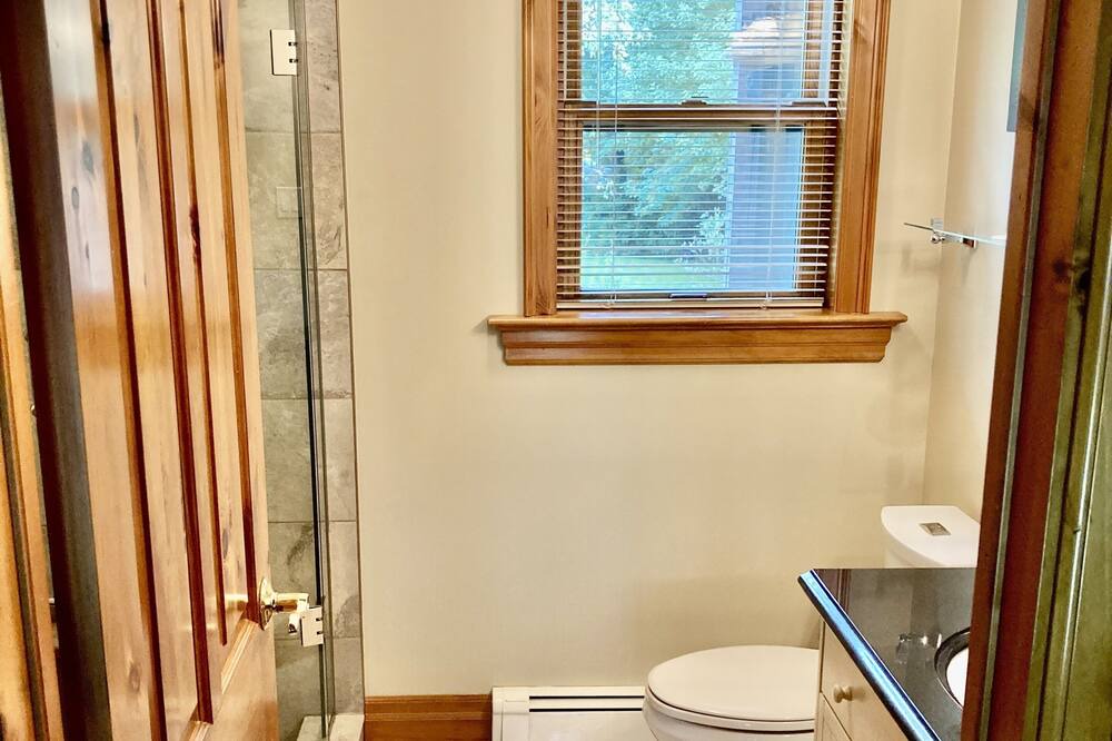 Photo of Bathroom in Sebright