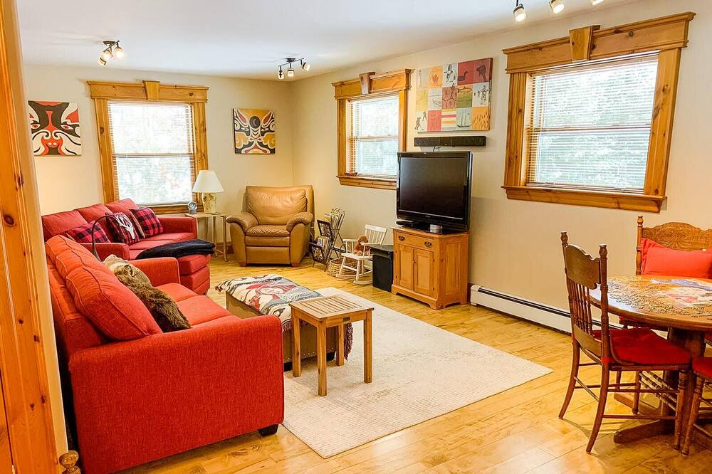 Photo of Livingroom in Sebright