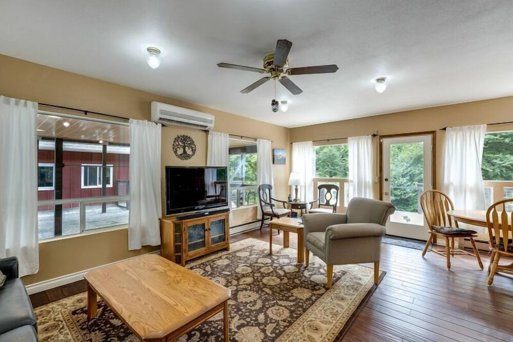 Photo of Bedroom in Whatcom County