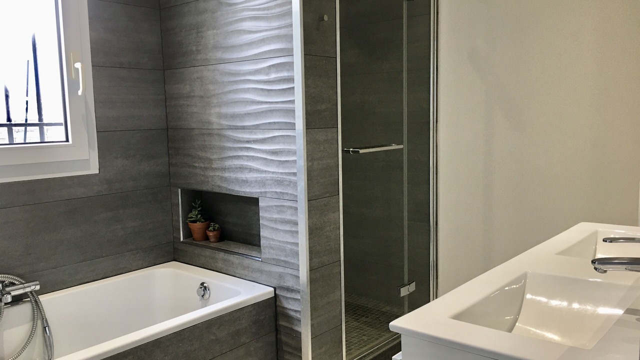 Photo of Bathroom in Bellegarde