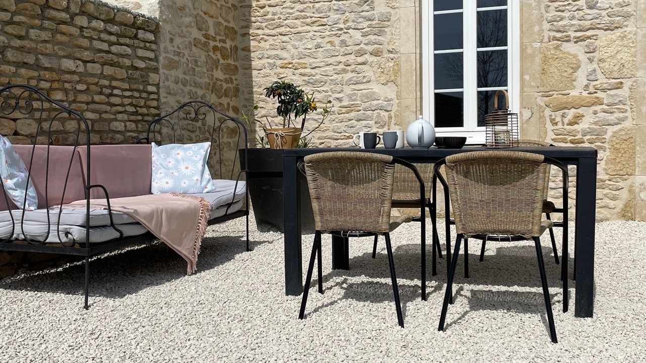 Photo of Patio Balcony in Chaille-les-Marais