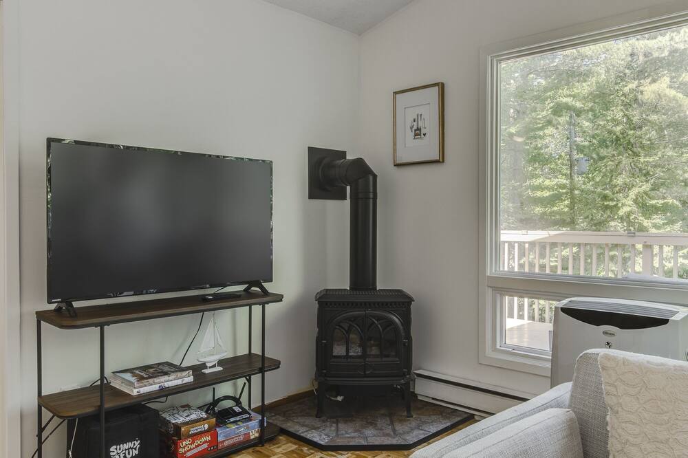 Photo of Livingroom in Lafontaine