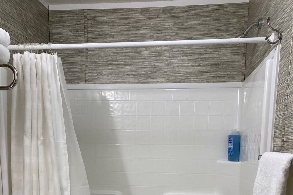 Photo of Bathroom in Florien