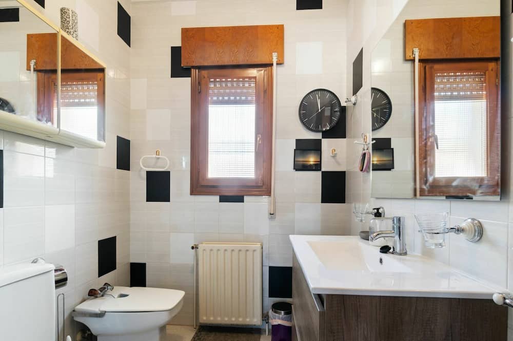 Photo of Bathroom in Quesada