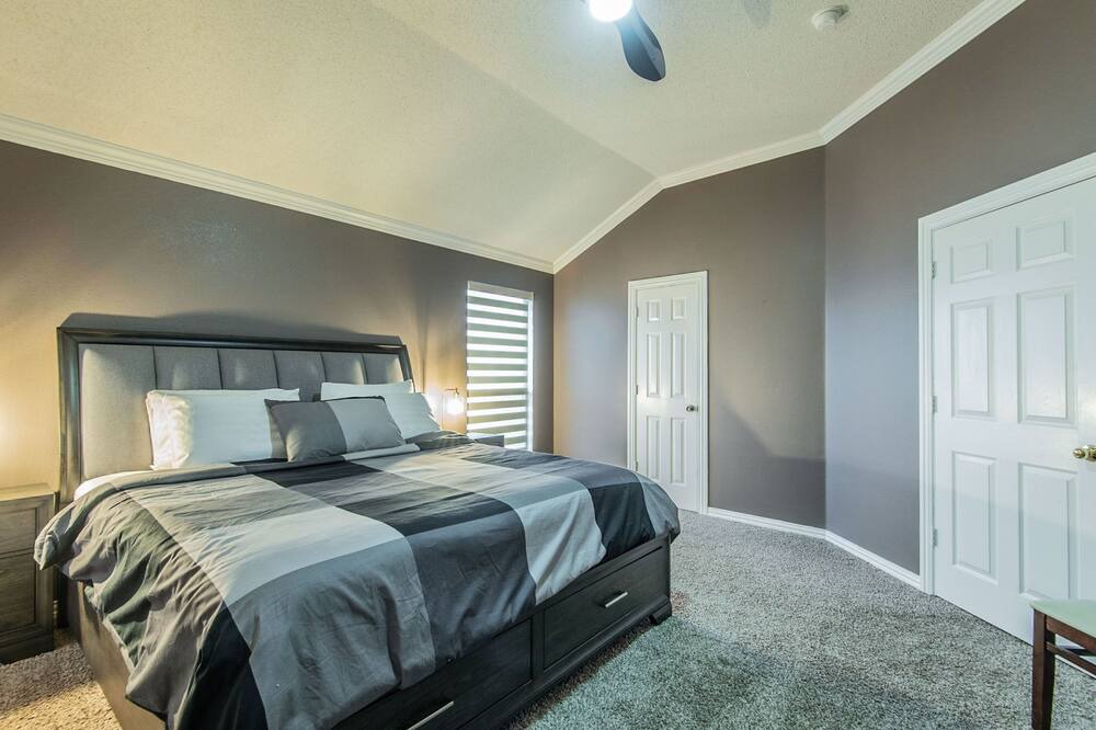 Photo of Bedroom in Elmo