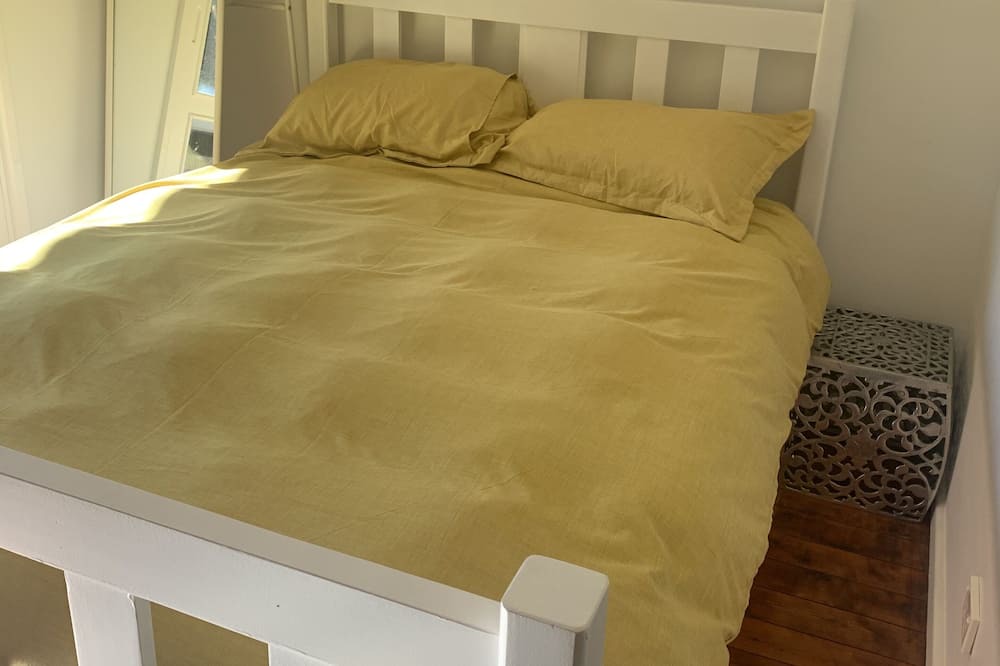 Photo of Bedroom in Lower Macdonald