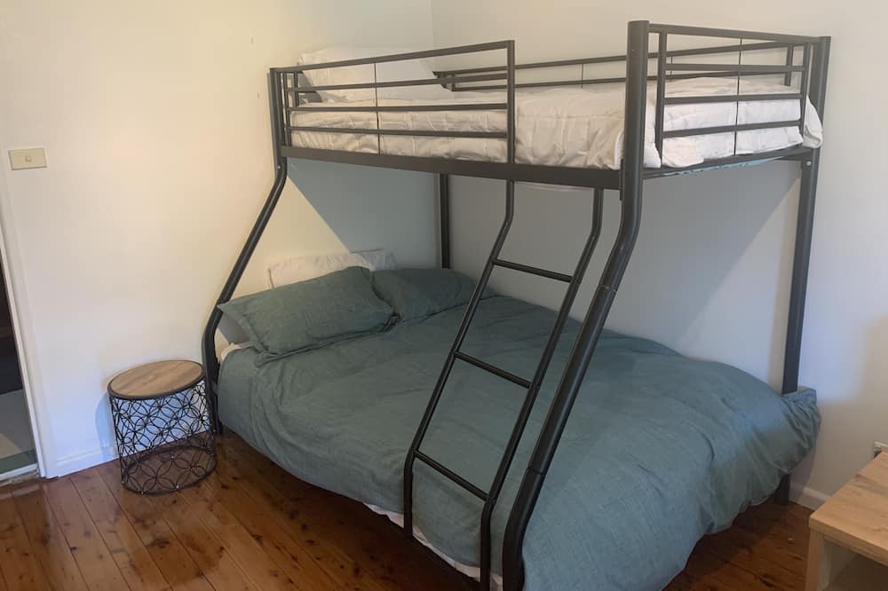 Photo of Bedroom in Lower Macdonald