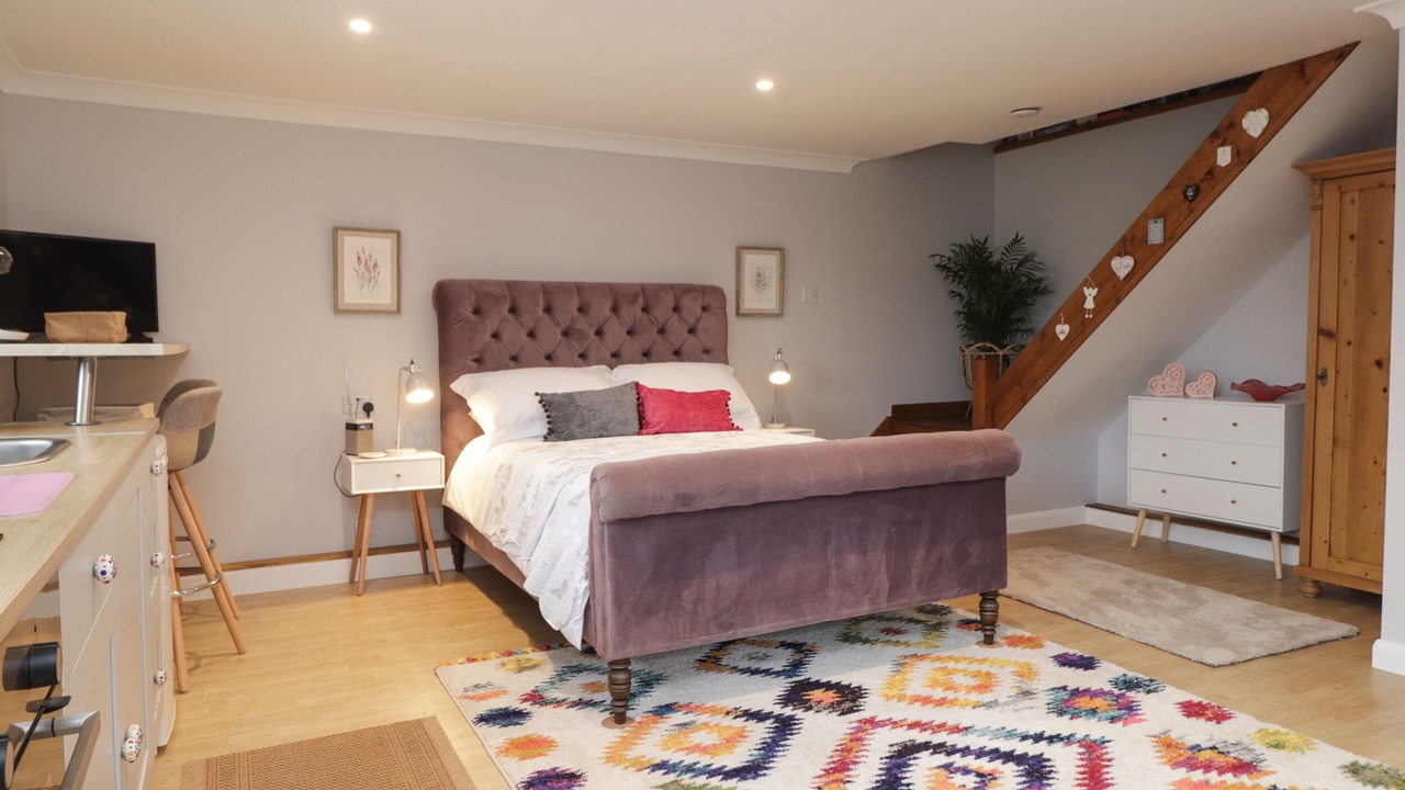 Photo of Others in Five Oak Green