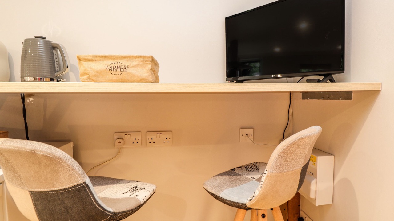 Photo of Others in Five Oak Green