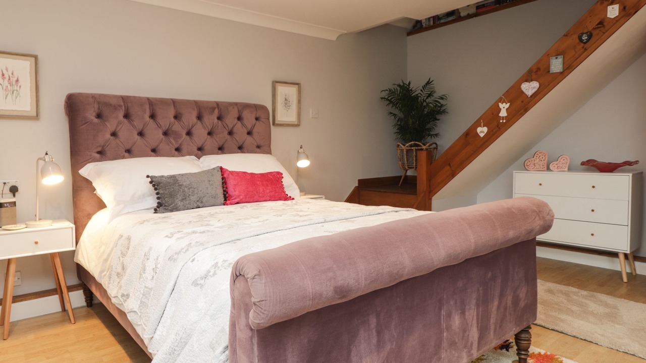 Photo of Others in Five Oak Green