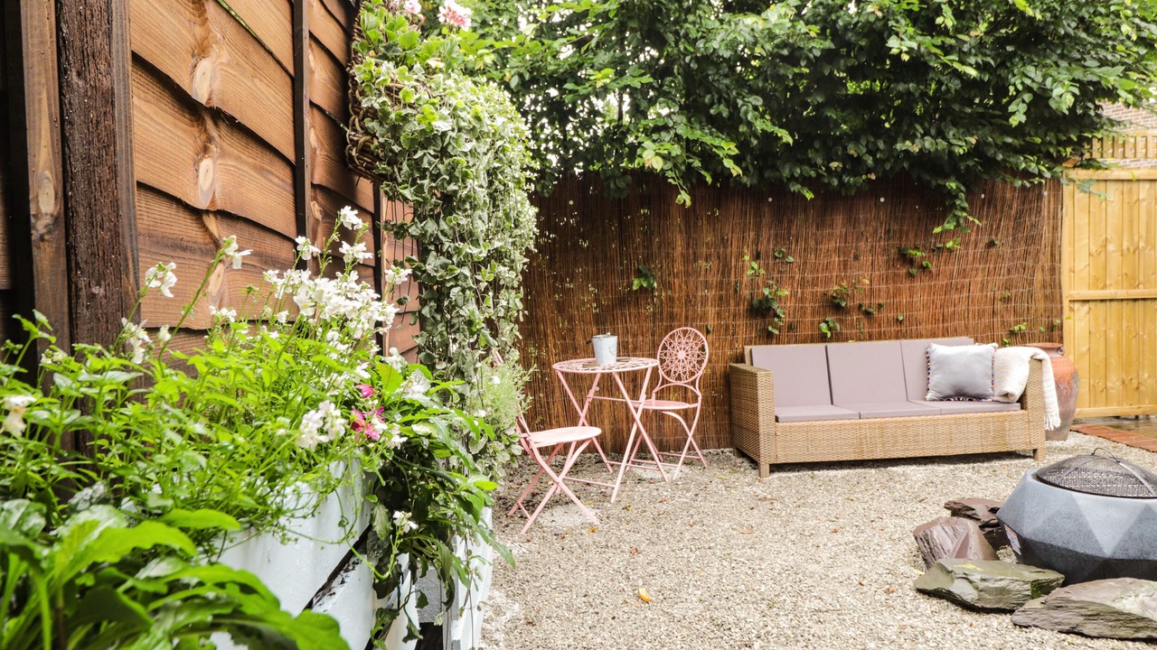 Photo of Others in Five Oak Green